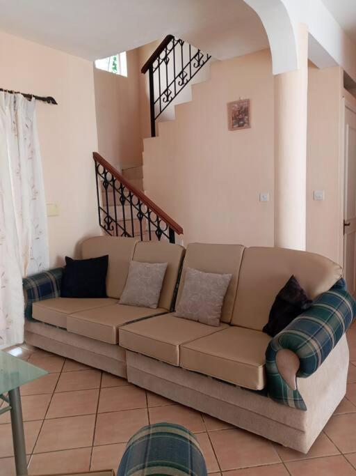 Sunshine Luxurious Villa:4 Mins Walk From Beach Flic-en-Flacq Eksteriør billede
